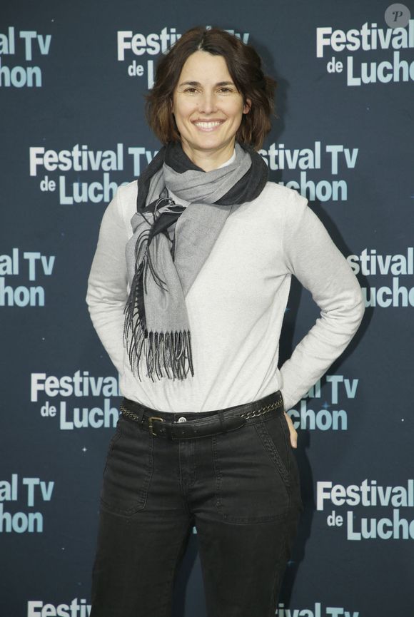 Elle poursuit : "Les femmes on ne peut pas fuir, on n'a pas le choix donc on est là, je pense que certaines auraient aimé aussi jouer les autruches."

Eglantine Eméyé lors de la 24ème édition du festival TV de Luchon le 8 février 2022.
© Christophe Aubert / Bestimage