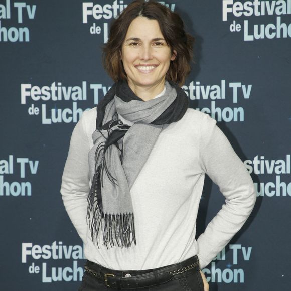 Elle poursuit : "Les femmes on ne peut pas fuir, on n'a pas le choix donc on est là, je pense que certaines auraient aimé aussi jouer les autruches."

Eglantine Eméyé lors de la 24ème édition du festival TV de Luchon le 8 février 2022.
© Christophe Aubert / Bestimage