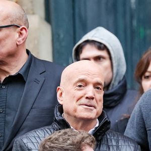 Louis Bodin - Sortie des obsèques de Catherine Laborde en l’église Saint-Roch à Paris, le 6 février 2025. Décédée le 28 janvier 2025 à l'âge de 73 ans, l'ancienne présentatrice météo de TF1 (1988 - 2017) était atteinte de la maladie neurodégénérative à corps de Lewy. 
© Jacovides - Moreau / Bestimage