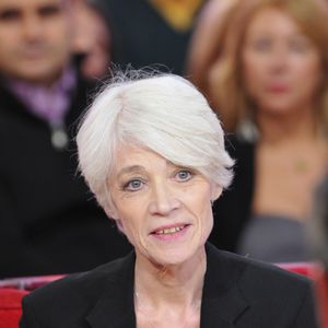 "Ça a été l’une des premières envahisseuses. C’était en 64. Donc là ça remonte quand même", avait pu confier le chanteur...

Françoise Hardy - Enregistrement de l'emission " Vivement Dimanche" a Paris le 30 Octobre 2012 © AGENCE / BESTIMAGE