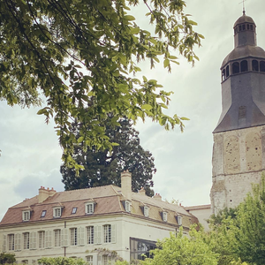 Le Collège royal et militaire de Thiron Gardais, propriété de Stéphane Bern