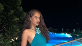 PORTRAIT Miss France 2026 : Qui est Hinaupoko Deveze, élue Miss Tahiti et dont la chevelure a de quoi faire rêver ?