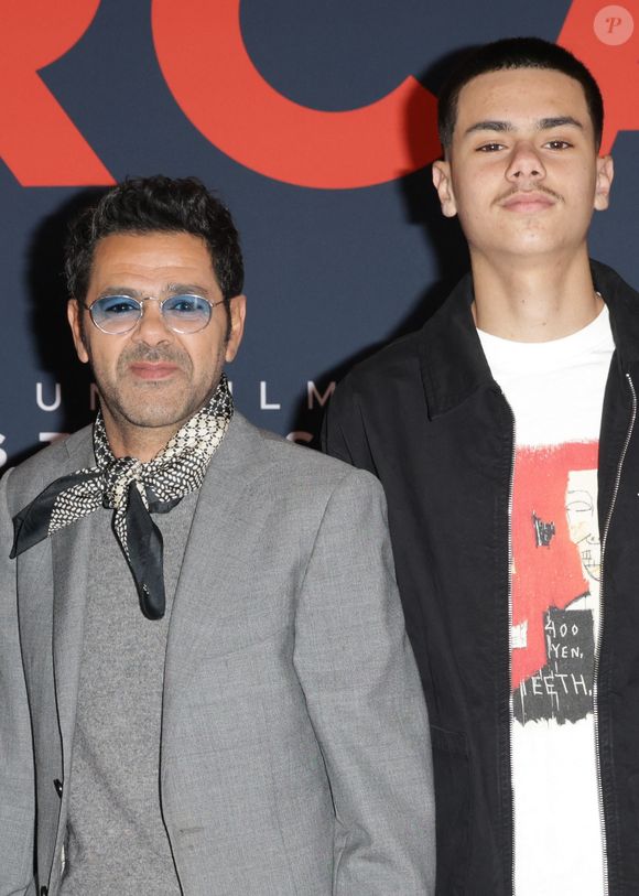 L’acteur a eu la chance de pouvoir compter sur la présence de Léon, 16 ans, au Grand Rex

Jamel Debbouze et Léon Debbouze - Première du film "Mercato" au cinéma "Le Grand Rex" à Paris, le 17 février 2025.
© Guirec Coadic/Bestimage