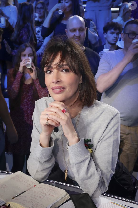 Exclusif - Géraldine Maillet, sur le plateau de l’émission « TPMP » présentée par C.Hanouna et diffusée en direct sur Youtube et sur toutes les box (SFR, FREE, Bouygues, MyCanal etc), Paris, France, le 21 mars 2025. © Jack Tribeca / Bestimage