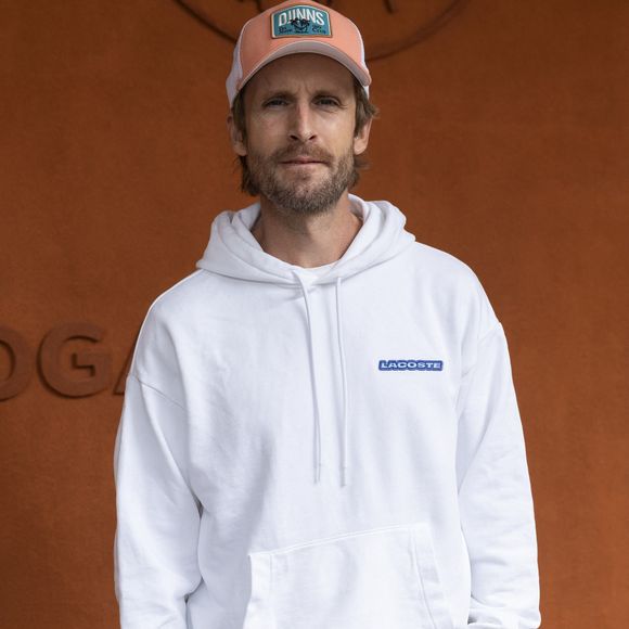 Philippe Lacheau au village lors des Internationaux de France de Tennis de Roland Garros 2025. Paris, le 27 mai 2025.
Moreau / Jacovides / Bestimage