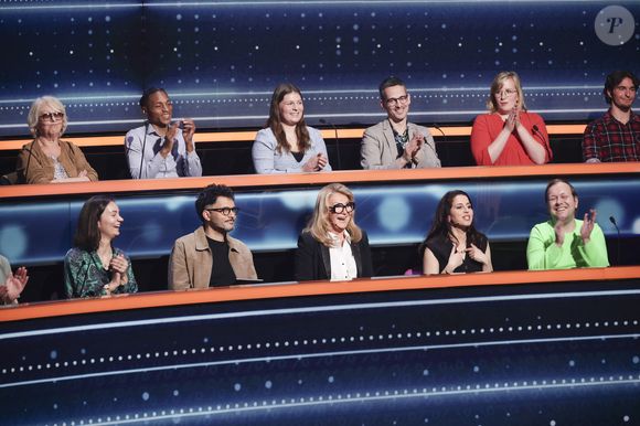 Ils vont tester leur logique avec les questions de Cyril Féraud !

Exclusif - Nadia Roz, Sheila, Tony Saint Laurent lors de l'enregistrement de l'émission "100% logique" présentée par C. Feraud et qui sera diffusée le 18 octobre 2025 au Studio du Lendit à Saint-Denis, France, le 11 mars 2024. © Jack Tribeca/Bestimage