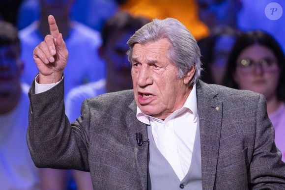 Exclusif - Jean-Pierre Castaldi lors de l'enregistrement de l'émission "La Boîte à secrets", présentée par F.Bollaert et diffusée le 9 janvier 2026 sur France 3, dans les studios du Lendit à Saint-Denis, France, le 2 décembre 2025. © Cyril Moreau/Bestimage