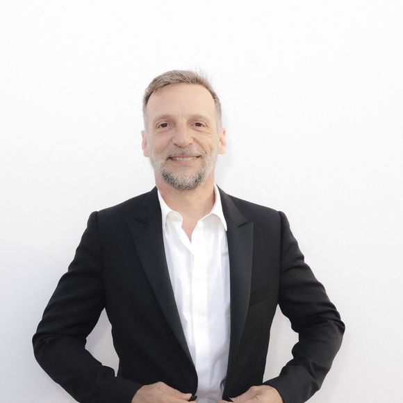 Exclusif - Mathieu Kassovitz en backstage de l'émission "C à vous" lors du 78ème Festival International du Film de Cannes le 19 mai 2025. © Jack Tribeca / Bestimage