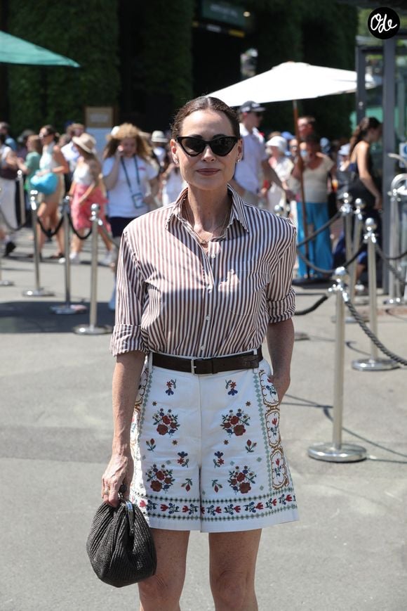 Minnie Driver a expliqué à ses fans avoir frôlé la mort sur une route de campagne française.

Minnie Driver à Londres se rendant au tournoi de Wimbledon en juin 2026.

Backgrid UK/ Bestimage