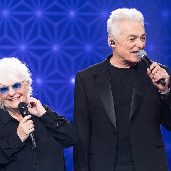 Exclusif - Catherine Lara, Daniel Lavoie pour les surprises de J.PCastaldi, C.Lara et F.X.Demaison lors de l'enregistrement de l'émission "La Boîte à secrets", présentée par F.Bollaert et diffusée le 9 janvier 2026 sur France 3, dans les studios du Lendit à Saint-Denis, France, le 2 décembre 2025. © Cyril Moreau/Bestimage