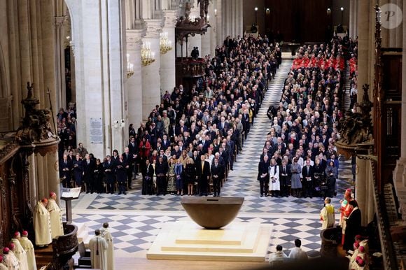 - Cérémonie de réouverture de la cathédrale Notre-Dame de Paris, le 7 décembre 2024. Joyau de l’art gothique, lieu de culte et de culture, symbole universel de la France et de son histoire, la cathédrale de Notre-Dame de Paris rouvre ses portes les 7 et 8 décembre, cinq ans après le terrible incendie qui l’avait ravagée le 15 avril 2019. 
© Dominique Jacovides / Bestimage