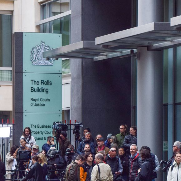 Procès de piratage téléphonique du Mirror Group au Rolls Building de la High Court à Londres, Royaume Uni, le 5 juin 2023. Le prince Harry est l'un des nombreux demandeurs dans un procès contre Mirror Group Newspapers lié à des allégations de collecte d'informations illégales au cours des décennies précédentes. © Vuk Valcic/Zuma Press/Bestimage