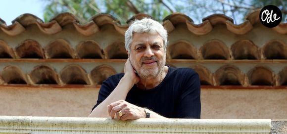 Lui qui était si attaché à sa villa tropézienne,

Exclusif - Rendez-vous avec Enrico Macias, sa fille Jocya, et leur amie Jasmine Roy à l'hôtel Mas Bellevue à Saint-Tropez, le 28 juillet 2014
©Franz Chavaroche / Nice Matin / Bestimage