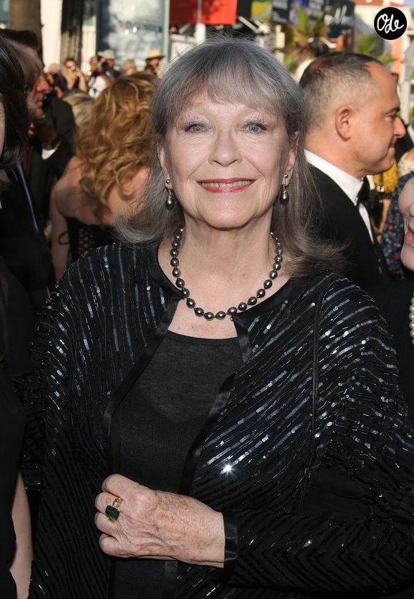 Marina Vlady lors de la montée des marches de la cérémonie de clôture du 70ème Festival International du Film de Cannes, France, le 28 mai 2017.

© Denis Guignebourg/Bestimage