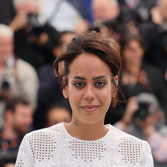 Amel Bent au photocall du film "Ma Frère" lors du 78ème Festival International du Film de Cannes, au Palais des Festivals à Cannes, France, le 22 mai 2025. © Jacovides-Moreau/Bestimage