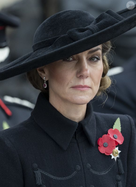 Kate Middleton, princesse de Galles, lors de la cérémonie du souvenir organisée par la Royal British Legion au National Memorial Arboretum dans le Staffordshire le 11 novembre 2025. Photo par GOFF  / BESTIMAGE