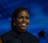 Alors que les rumeurs de divorce font rage, Michelle a décidé d'y répondre en invitant son mari Barack à "IMO", son programme qu'elle co-anime avec son frère Craig. 

Barack Obama et sa femme Michelle Obama électrisent la foule lors de la Convention démocrate à Chicago, le 28/08/2024 @Backgrid USA / Bestimage