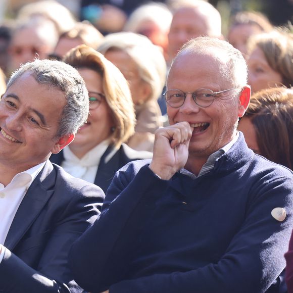 En effet, il est revenu sur la maladie qui lui a fait perdre ses poils et ses cheveux : l'alopécie.

Gérald Darmanin, Édouard Philippe - Le député du Nord, Gérald Darmanin a profité de sa rentrée politique pour annoncer la création d’un "club de réflexion" nommé Populaires à Tourcoing le 29 septembre 2024. © Sébatien Valente/Bestimage