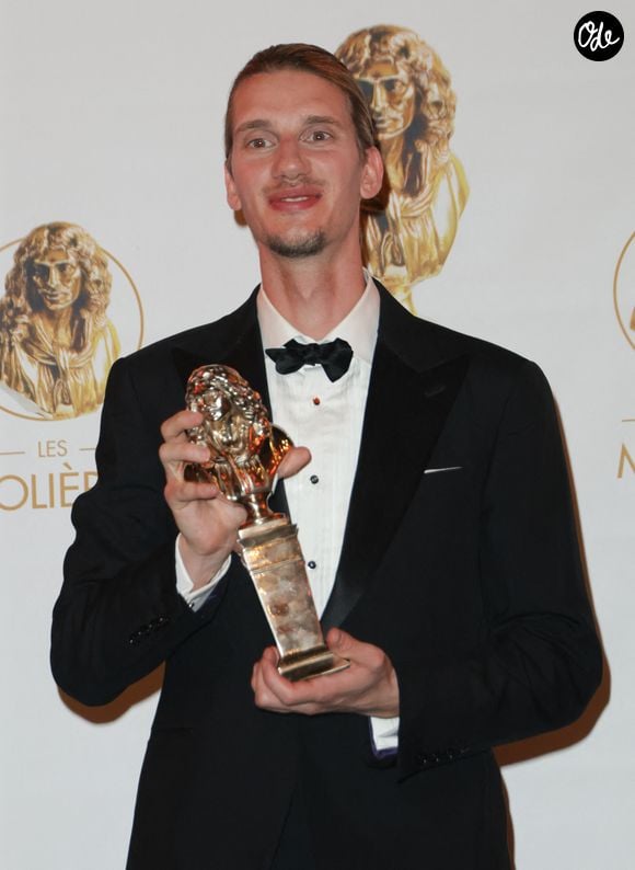 Paul Mirabel (Molière de l’Humour) - 36ème cérémonie des Molières aux Folies Bergère à Paris le 28 avril 2025.

© Coadic Guirec/Bestimage