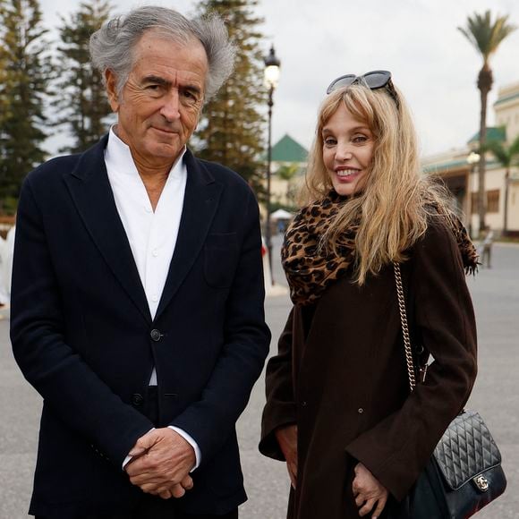 Bernard-Henri Lévy et sa femme Arielle Dombasle - Les personnalités accompagnant le président de la République Emmanuel Macron lors de sa visite d'Etat de trois jours au Maroc, le 28 octobre 2024. 
© Ludovic Marin / Pool / Bestimage