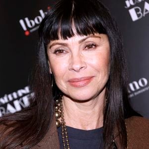 commence à bien connaître les marchands. Boutiques d'antiquités et stands de brocanteurs constituent un monde à part dans lequel on a l'impression de remonter le temps", a-t-elle déclaré.
Mathilda May lors de la représentation du spectacle "Josephine Baker - Le Musical" à Bobino, Paris le 6 juin 2025.
© Cédric Perrin / Bestimage