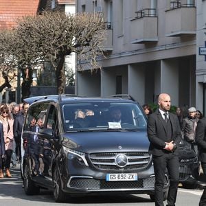 Ambiance - Sorties des obsèques de Bruno Salomone en l'église Sainte-Anne de Polangis de Joinville-le-Pont (Val-de-Marne) le 23 mars 2026. © Cyril Moreau - Dominique Jacovides / Bestimage