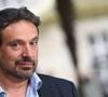 Au moment de recevoir le trophée, Valérie Bonneton a tenu à rendre hommage à Bruno Salomone, son ancien partenaire dans la série, mort le 15 mars dernier à l'âge de 55 ans.

Bruno Salomone lors du festival du film francophone d'Angoulême, le 29 août 2024. © MPP / Bestimage