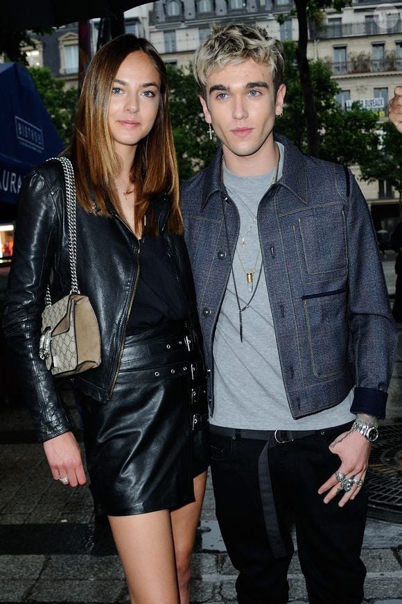 Gabriel-Kane Day-Lewis (fils de Daniel Day-Lewis et Isabelle Adjani) et sa petite amie arrivant à la présentation Miu Miu Haute Couture Automne - Hiver 2016/2017 dans le cadre de la Fashion Week de Paris le 03 juillet 2016 à Paris, France. Photo Aurore Marechal/ABACAPRESS.COM