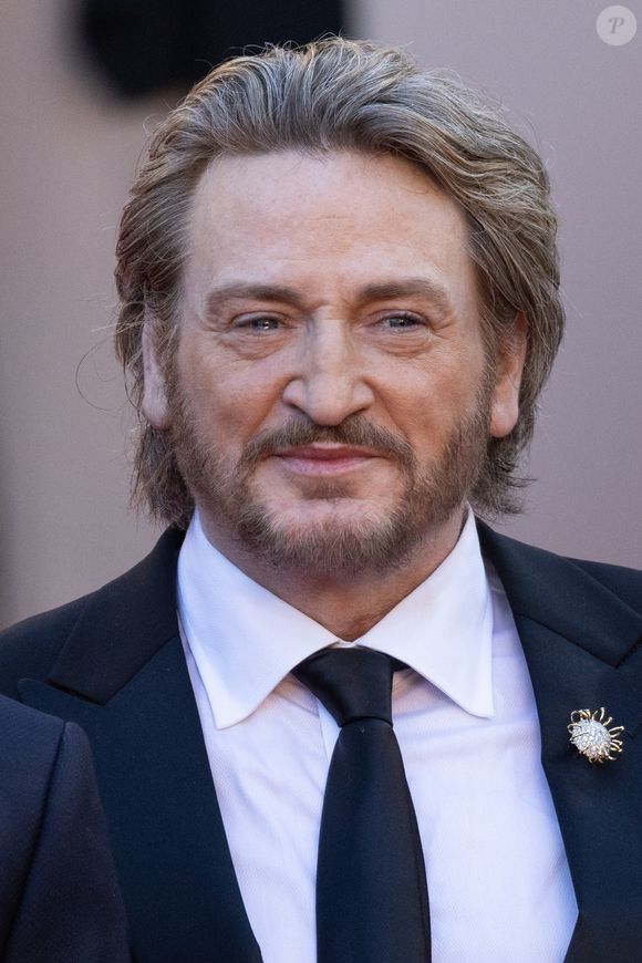 Benoit Magimel - Montée des marches du film " La bataille de Gaulle : L'âge de fer " lors du 79ème Festival International du Film de Cannes, le 20 mai 2026. © Jacovides-Moreau / Bestimage