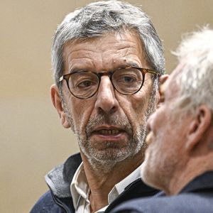 Michel Cymes lors du dévoilement des affiches officielles des Jeux olympiques et paralympiques de Paris 2024 au musée d'Orsay, à Paris, France, le 4 mars 2024. Photo parVictor Joly/ABACAPRESS.COM