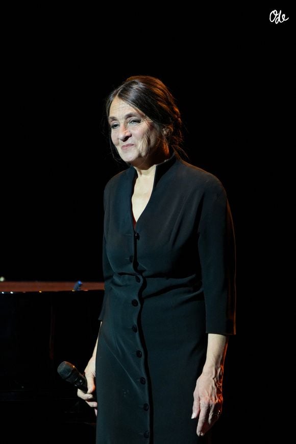 Exclusif - Catherine Ringer - 11ème édition de la "Nuit de la déprime" aux Folies Bergère à Paris le 6 octobre 2026. © Anne-Sophie Guebey / Bestimage