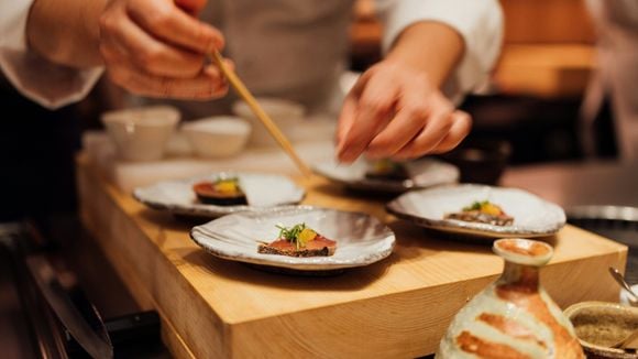 25 euros le menu concocté par un chef étoilé dans ce restaurant, véritable institution dans sa région !