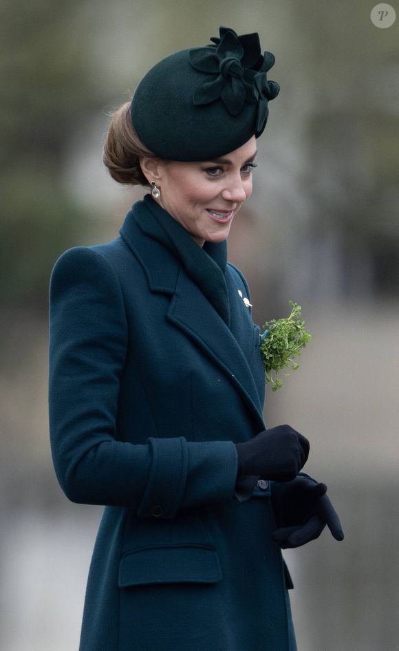 Catherine (Kate) Middleton, princesse de Galles, colonel des Irish Guards, visite le régiment lors du défilé de la Saint-Patrick à la caserne Wellington de Londres, le 17 mars 2025. ©Dana Press / Bestimage