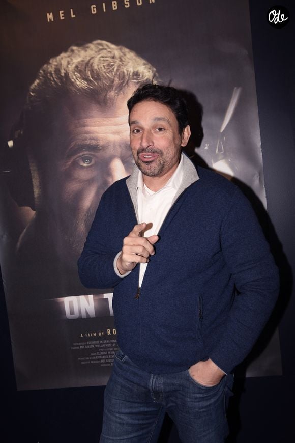 Le comédien est décédé le 15 mars 2026 à l'âge de 55 ans des suites d'un cancer qu'il avait gardé secret.

Bruno Salomone à la première du film "On the Line" dans la dernière salle de cinéma du quartier Saint-Germain-des-Prés, le Silencio des Prés, à Paris, en France, le 12 janvier 2023.

© Rachid Bellak/Bestimage
