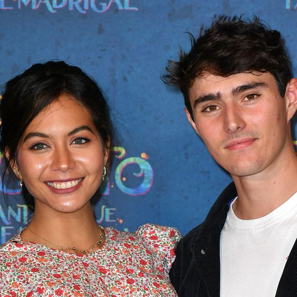 "Après avoir expérimenté mon premier amour, puis un amour passionné, j'ai donc vécu l'amour raisonné", écrit Vaimalama Chaves.


Vaimalama Chaves (Miss France 2019) et son compagnon Nicolas Fleury - Avant-première du film "Encanto" de Disney au Grand Rex à Paris le 19 novembre 2021. © Veeren/Bestimage