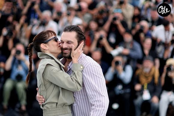 Les deux comédiens se sont rencontrés il y a près de vingt ans sur le tournage d'un film suisse et sont restés ensemble pendant un an et demi.

Vimala Pons et Pio Marmaï au photocall du film "La Vénus Electrique" lors du 79ème Festival International du Film de Cannes, le 13 mai 2026.

© Jacovides/Moreau/Bestimage