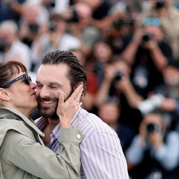 Les deux comédiens se sont rencontrés il y a près de vingt ans sur le tournage d'un film suisse et sont restés ensemble pendant un an et demi.

Vimala Pons et Pio Marmaï au photocall du film "La Vénus Electrique" lors du 79ème Festival International du Film de Cannes, le 13 mai 2026.

© Jacovides/Moreau/Bestimage