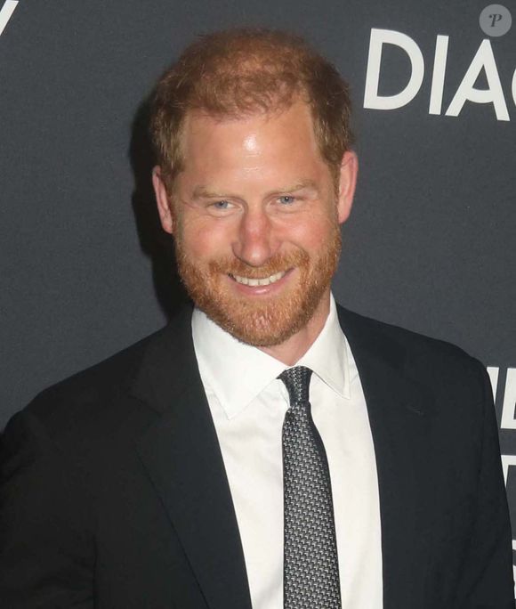 Le prince Harry, duc de Sussex et Meghan Markle, duchesse de Sussex, lors du 3ème gala annuel du projet "Healthy Minds" aux Spring Studios à New York, le 9 octobre 2025. Photo : Zuma Press / Bestimage