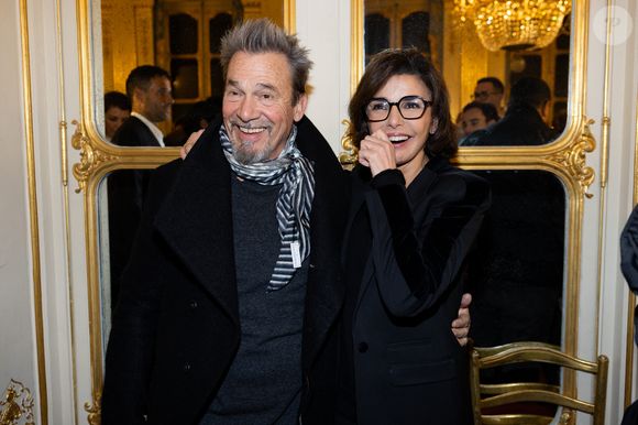 Présent pour une cérémonie officielle organisée par Rachida Dati, il a profité de l’occasion pour prendre la parole.

Rachida Dati, Florent Pagny - Cérémonie de la remise de la médaille de chevalier de l'ordre des arts et des lettres à Alexandre Kirchhoff, PDG du label Capitol Music France par R.Dati au Ministère de la Culture à Paris le 9 janvier 2026. Photo par Cyril Moreau / Bestimage