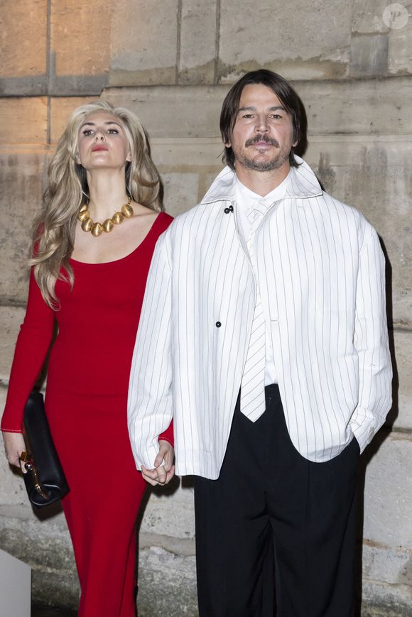 Tamsin Egerton, Josh Hartnett lors du Photocall du Défilé de mode Jacquemus Collection Hommes Automne Hiver Printemps-Été dans le cadre de la Fashion Week de Paris, France, le 25 janvier 2026.
 
© Olivier Borde / Bestimage