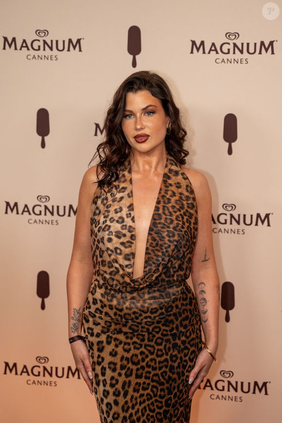 EnjoyPhoenix - Photocall de la Plage Magnum lors du 78ème Festival de Cannes le 15 mai 2025. © Martin Bousseau / Bestimage
