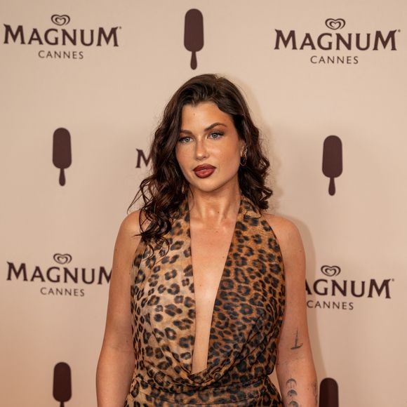 EnjoyPhoenix - Photocall de la Plage Magnum lors du 78ème Festival de Cannes le 15 mai 2025. © Martin Bousseau / Bestimage