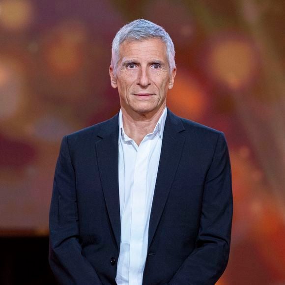 Les nouvelles règles de "N’oubliez pas les paroles" agitent bien des conversations.

Exclusif - Nagui sur le plateau de l’émission “Unis pour Mayotte” diffusée en direct sur France 2, qui a permis de récolter plus de 5 millions de dons © Pierre Perusseau / Bestimage