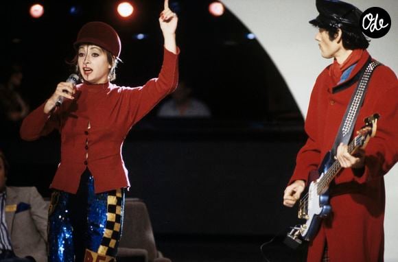En France, à Paris, les deux membres du groupe les RITA MITSOUKO, Catherine RINGER et Fred CHICHIN sur le plateau de CHAMPS-ELYSEES. © Gérard Letellier via Bestimage