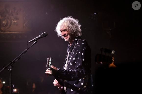 Exclusif - Louis Bertignac, en concert au Trianon Paris et diffusé en direct sur Olympia TV, à Paris, France, le 18 janvier 2025. © Jack Tribeca/Bestimage