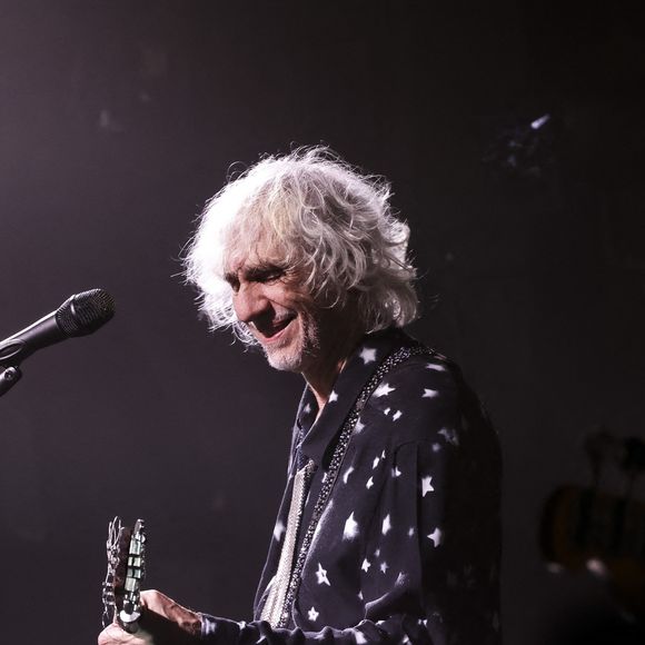 Exclusif - Louis Bertignac, en concert au Trianon Paris et diffusé en direct sur Olympia TV, à Paris, France, le 18 janvier 2025. © Jack Tribeca/Bestimage