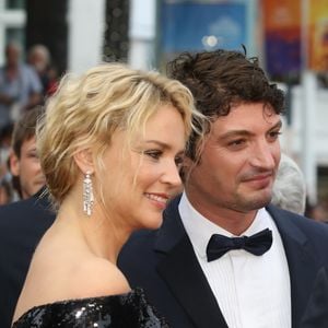 Virginie Efira et son compagnon Niels Schneider à la première de "Sibyl" lors du 72ème Festival International du Film de Cannes, le 24 mai 2019.
© Denis Guignebourg/Bestimage