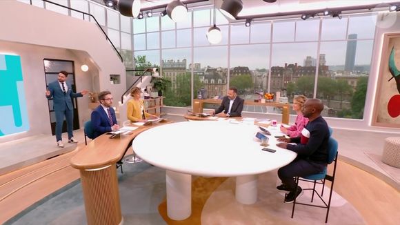 "Bonjour !", la matinale de "TF1" présentée par Bruce Toussaint