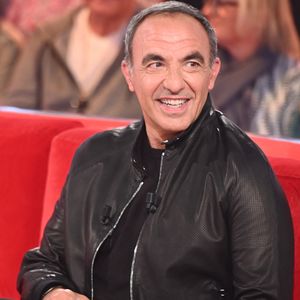 Exclusif - Nikos Aliagas lors de l'enregistrement de l'émission Vivement dimanche au studio Rive gauche, présentée par M.Drucker, diffusée sur France 3 le 21 juin 2026, à Paris, France, le 20 mai 2026. © Guillaume Gaffiot/Bestimage