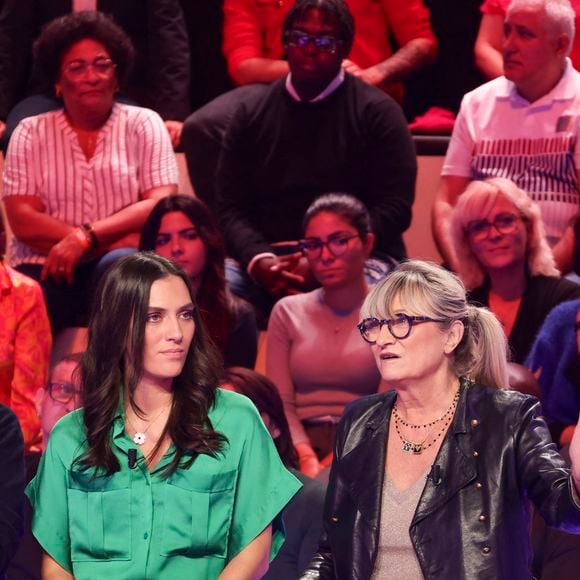 Laurent Fontaine, Shana Loustau, Christine Bravo, sur le plateau de "TBT9" présenté par Cyril Hanouna, et diffusé en direct sur W9, Paris, France, le 16 octobre 2025. 

© Jack Tribeca / Bestimage